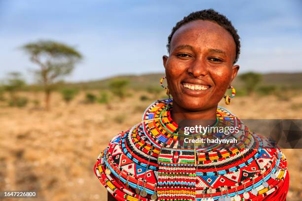 portrait of african woman from samburu tribe, kenya, africa - a beautiful masai woman imagens e fotografias de stock