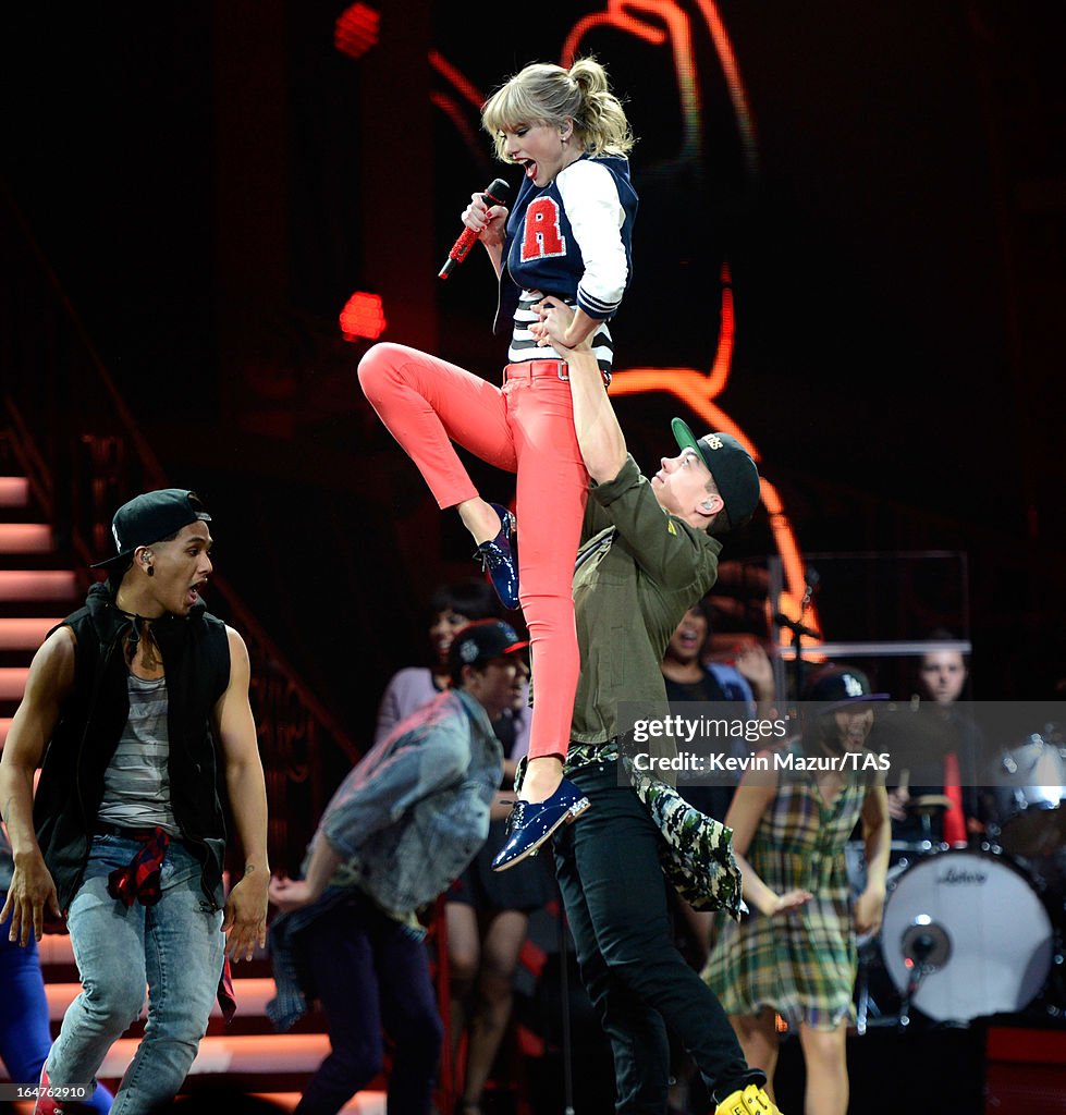 Taylor Swift RED Tour - Newark, New Jersey