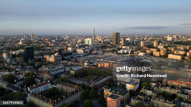 north london sunrise - torre delle telecomunicazioni foto e immagini stock