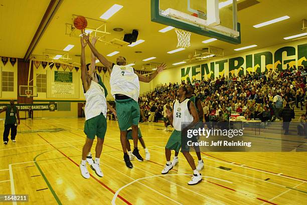 Kent Ridge High Kentridge High School Photos and Premium High Res Pictures - Getty Images