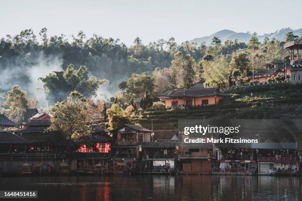 boat on lake, ban rak thai, mae hong son, northern thailand - mae hong son bildbanksfoton och bilder