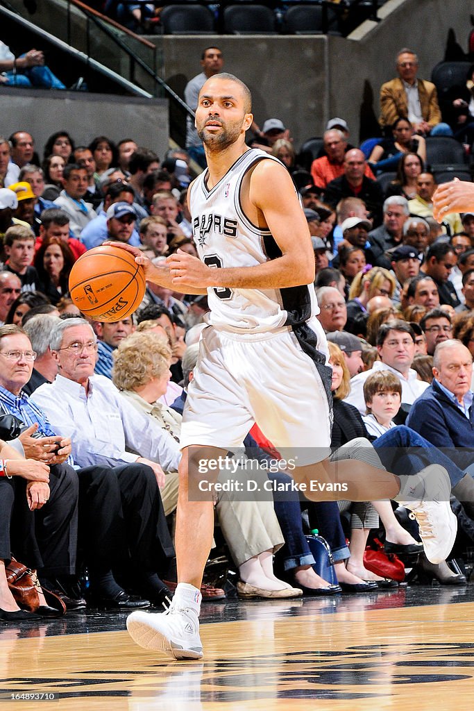 Denver Nuggets v San Antonio Spurs