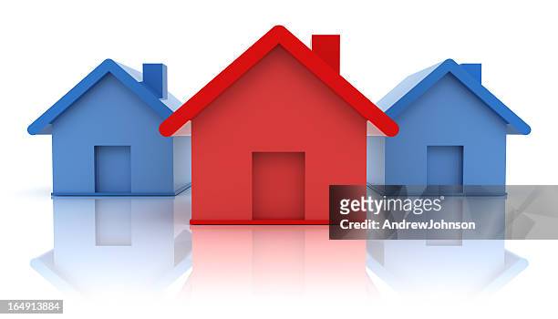 stand out from the crowd - blue house red door stock pictures, royalty-free photos & images