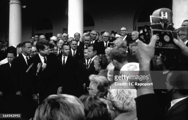 President John F. Kennedy awards the Collier Trophy to the seven Mercury astronauts in the White House rose garden. On October 10, 1963 in...