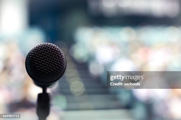 speech time! your turn! - press conference stockfoto's en -beelden