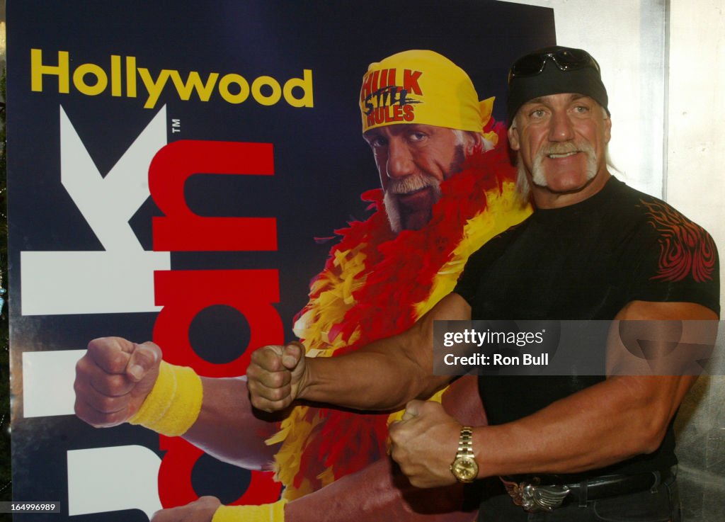Hulk Hogan RB04 12/20/02 . Wrestler Hulk Hogan at Paramount theatre Toronto to meet fans and promote