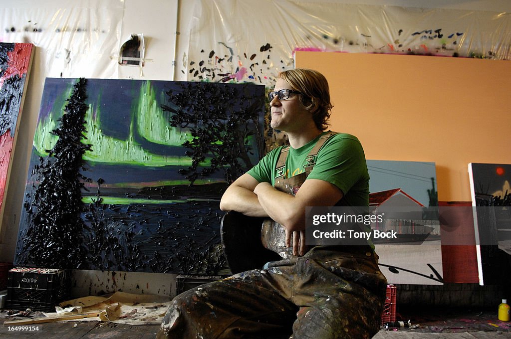 DORLAND - 12oct07 - Painter Kim Dorland in his studio. tb