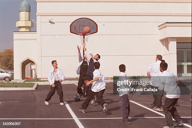 Isna High School Photos and Premium High Res Pictures - Getty Images
