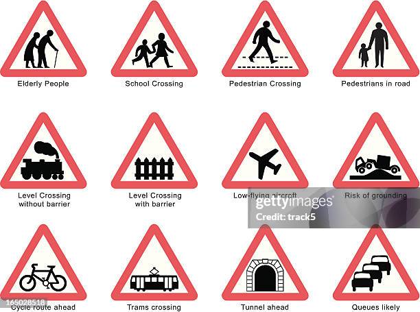 英国の道路標識。人々と移動白で分離 - 歩行者横断標識点のイラスト素材／クリップアート素材／マンガ素材／アイコン素材