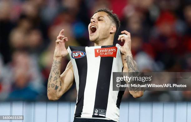 Bobby Hill of the Magpies celebrates a goal during the 2023 AFL First Qualifying Final match between the Collingwood Magpies and the Melbourne Demons...