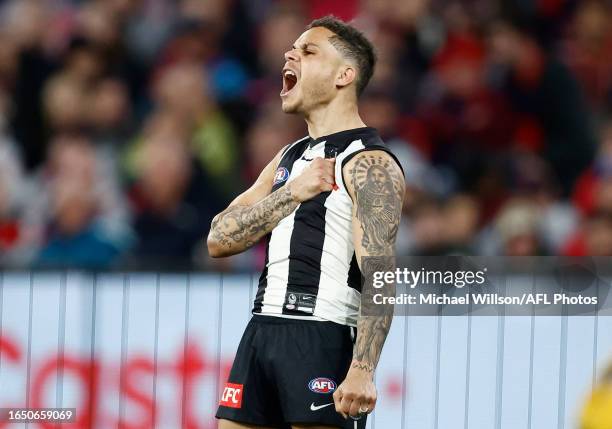 Bobby Hill of the Magpies celebrates a goal during the 2023 AFL First Qualifying Final match between the Collingwood Magpies and the Melbourne Demons...