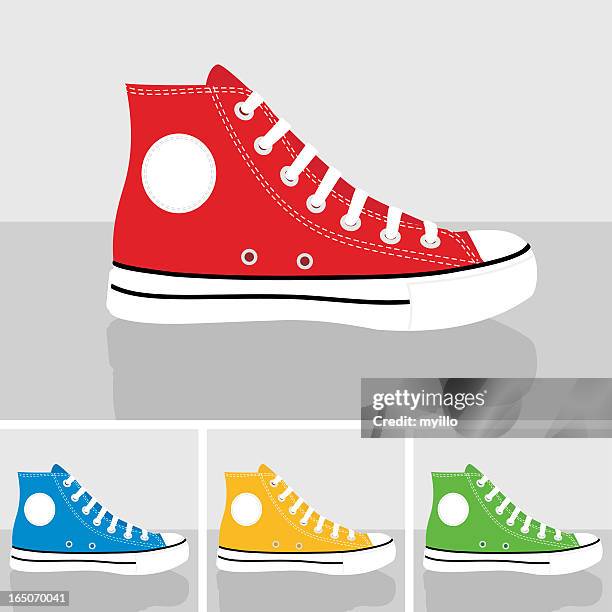 ilustraciones, imágenes clip art, dibujos animados e iconos de stock de clásico portabrocas allstar zapatillas de ilustración vectorial - zapato de tela