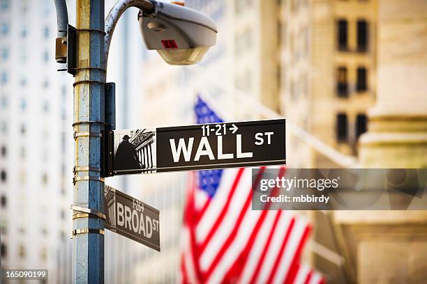 wall street sign, new york city, usa - wall street lower manhattan stock pictures, royalty-free photos & images