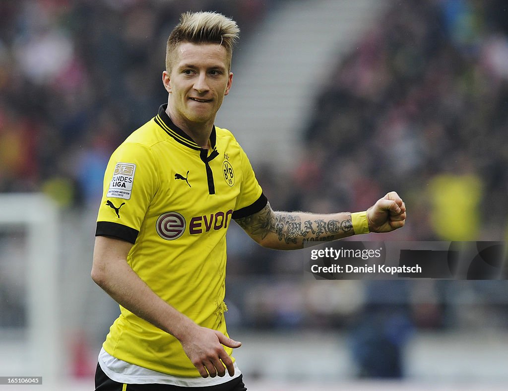 VfB Stuttgart v Borussia Dortmund - Bundesliga