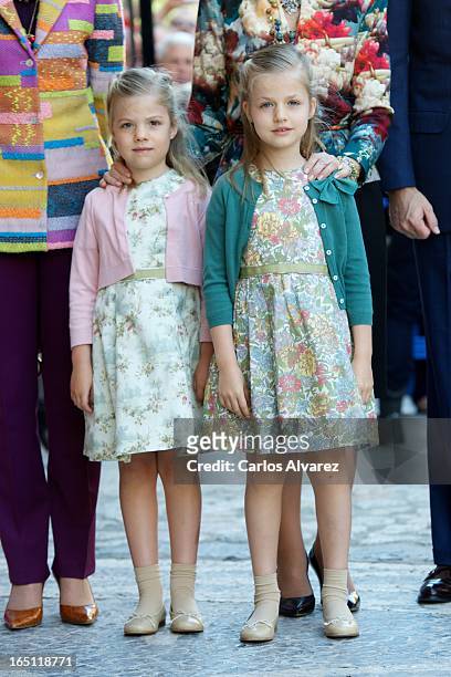 Princess Sofia of Spain and Princess Leonor of Spain attend Easter Mass at the Cathedral of Palma de Mallorca on March 31, 2013 in Palma de Mallorca,...