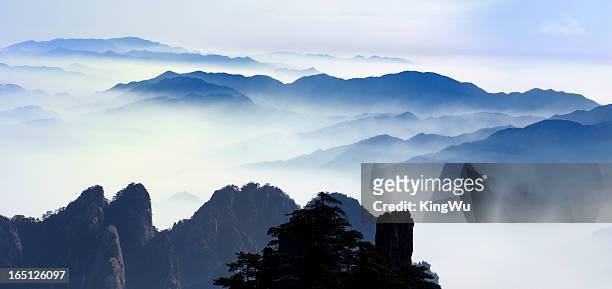 mt. huangshan - huangshan mountains stock pictures, royalty-free photos & images