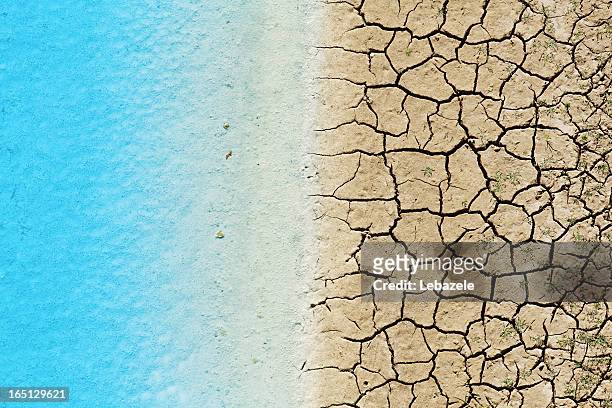 sequía - paisaje árido fotografías e imágenes de stock