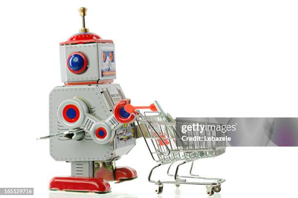 roboter shopping - einkaufswagen freisteller stock-fotos und bilder