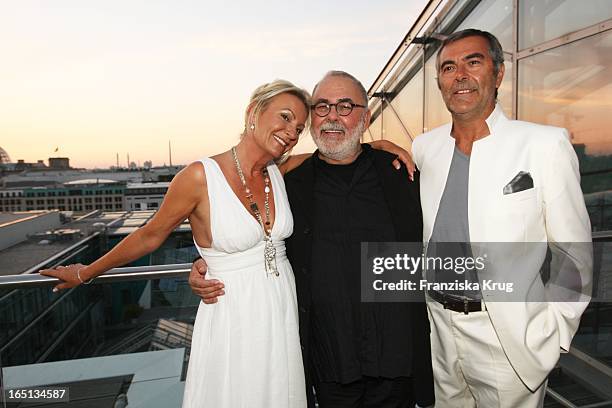 Hochzeit Udo Walz Und C. Thamm: Sabine Christiansen Und Ehemann Norbert Medus Bei Der Feier Im China Club In Berlin .