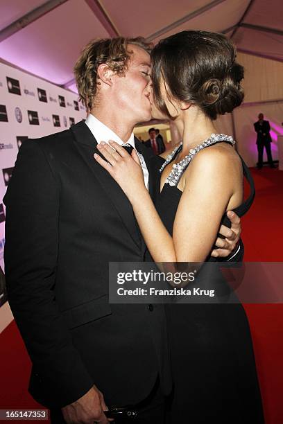 Xenia Assenza Und Ihr Freund Schauspieler Daniel Roesner Beim "Studio Hamburg Nachwuchspreis 2010" In Hamburg .