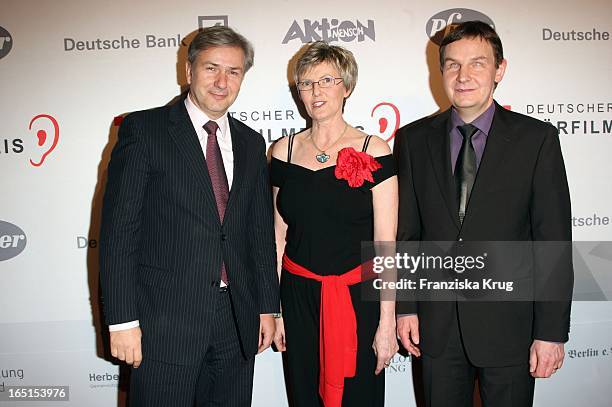 Bürgermeister Klaus Wowereit, Renate Reymann Und Andreas Bethke Bei Der Verleihung Des 7. Deutschen Hörfilmpreis Im Atrium Der Deutschen Bank In...