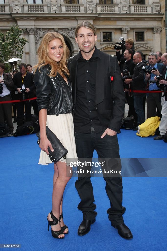 David Garrett Und Seine Freundin Jana Flötotto Bei Der Verleihung Der