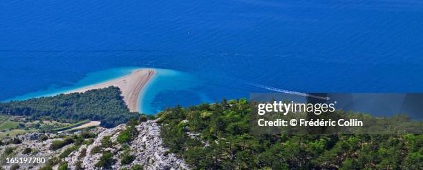 zlatni rat beach seen from above in croatia - golden horn stock pictures, royalty-free photos & images