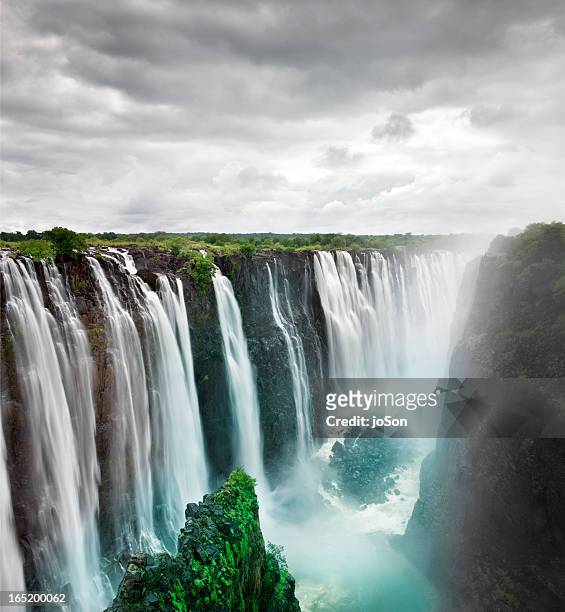 victoria falls, zimbabwe, southern africa - zambezi river stock pictures, royalty-free photos & images