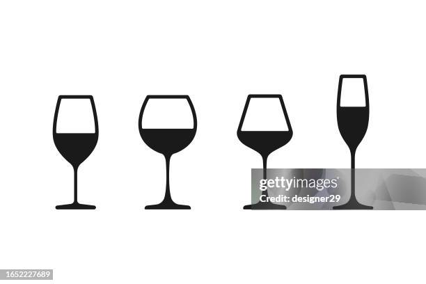 ilustrações, clipart, desenhos animados e ícones de taças de vinho ou taças de champanhe line icon set. celebração e feriados ícone de linha definir design vetorial no fundo branco. - taça de vinho
