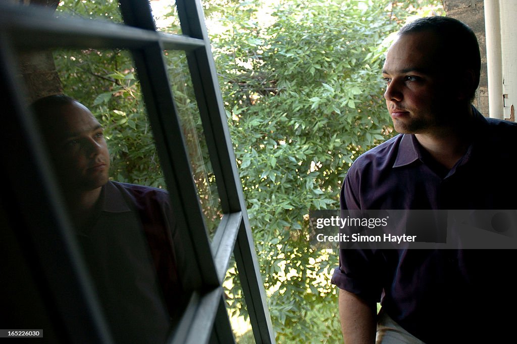 09/02/04-Jean-Paul Restoule teaches aboriginal studies at U of T. (Simon Hayter/Toronto Star)|