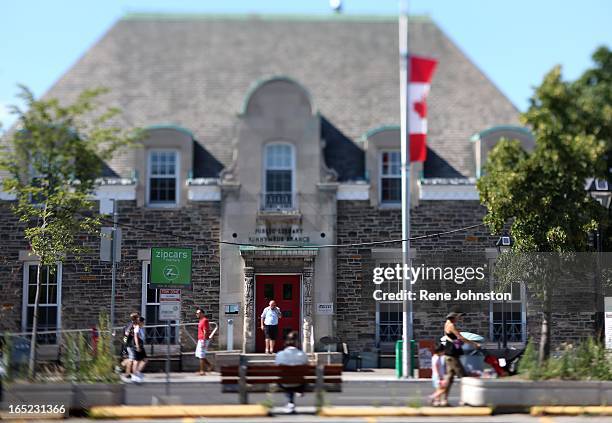 Runnymade Library Photodesk Photos and Premium High Res Pictures - Getty Images