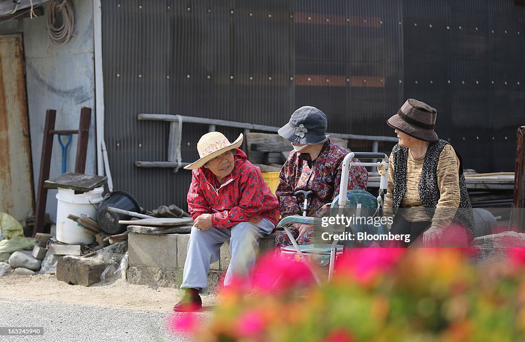 Images Of The Elderly In Rural Japan