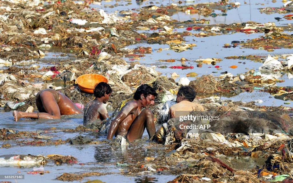 INDIA-RELIGION-ENVIRONMENT-POLLUTION