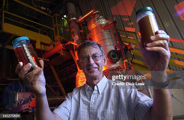 David Riding Inventor Engineer 51 Faculty Of Applied Science And Engineering Stock Photos, High-Res ...