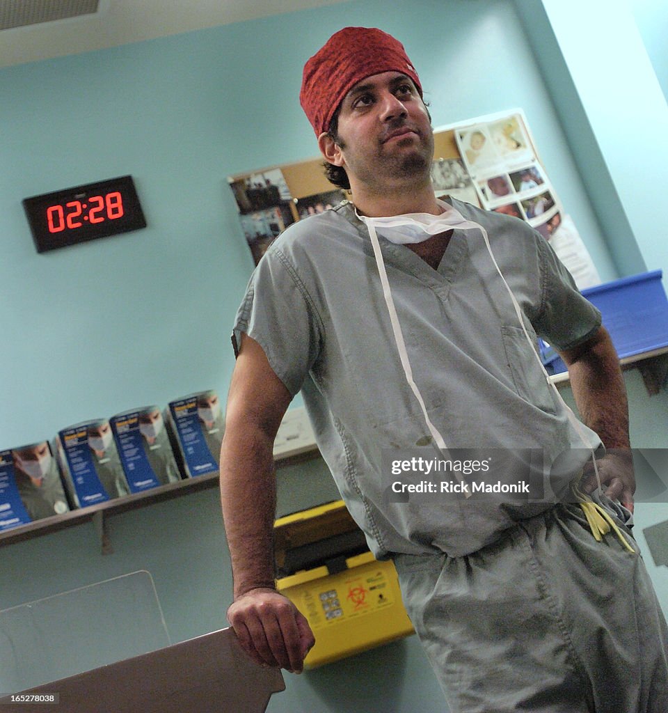 Sunnybrook - 08/26/05 - TORONTO, ONTARIO - Trauma at Sunnybrook on a Friday night. Dr. Talat Chugtai