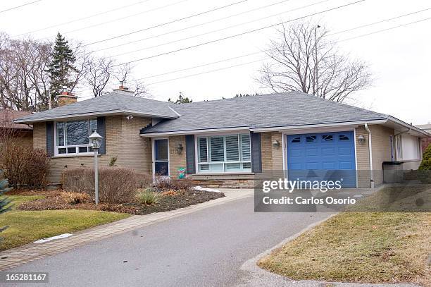 Melton Dr. Colonel Harland Sanders of Kentucky Fried Chicken fame stayed in this Mississauaga home for several months a year until his death in 1980....