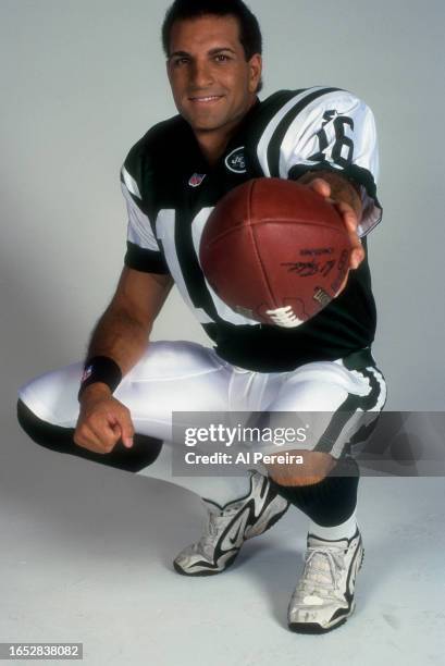 Quarterback Vinny Testaverde of the New York Jets appears in a portrait taken on June 10, 1998 in Hempstead, New York.