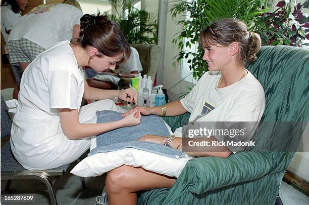 19 Jessica Steck Stock Photos, HighRes Pictures, and Images Getty Images