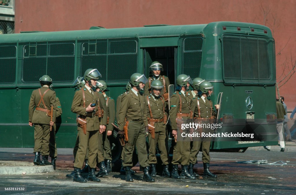 Riot Police In Downtown Santiago