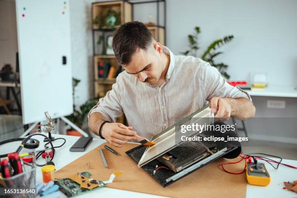Clean Computer Assembly Workstation 758 Cleaning Workstation Stock Photos, High-Res Pictures, and Images ...