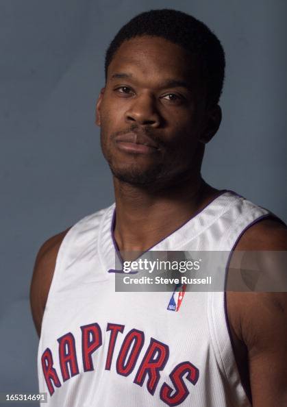 RAPTORS-ANTONIO--9/29/2001---Antonio Davis at the Raptors media day in Toronto, September 29, 2001. RAPTORS-ANTONIO--9/29/2001---Antonio Davis at the Raptors media day in Toronto, September 29, 2001.