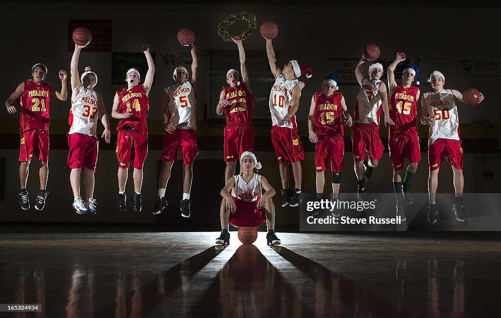 TEN LORDS-A-LEAPING---12/13/04---EMBARGOED FOR 12 DAYS OF CHRISTMAS FEATURE---Ten Nelson Lords-a-lea