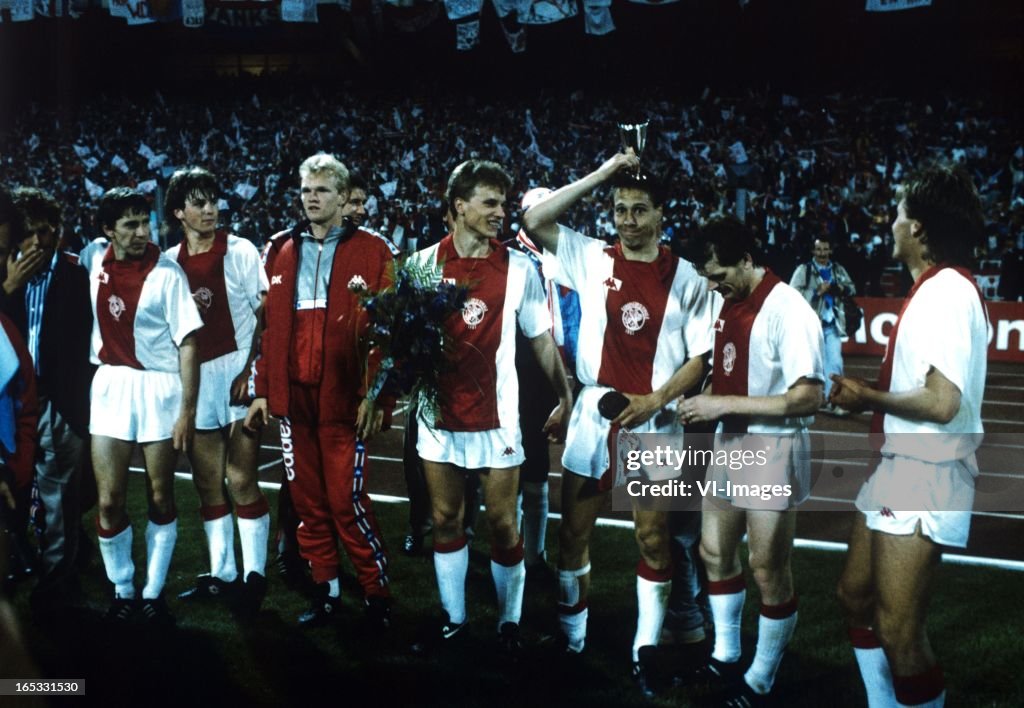 Europa Cup Final - Ajax v Lokomotive Leipzig