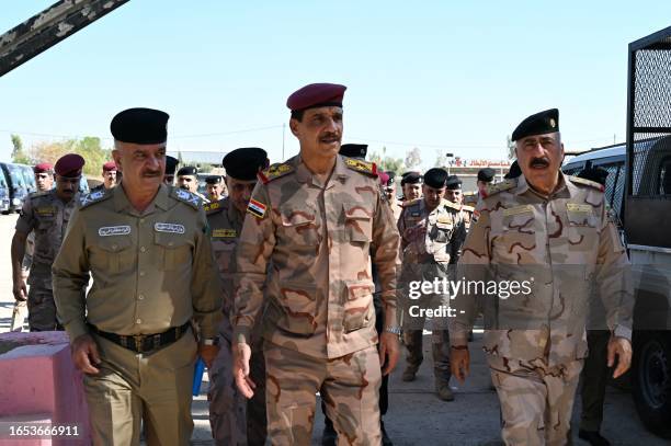 Iraq Commander 1,661 Iraqi Army Generals Stock Photos, High-Res Pictures, and Images ...