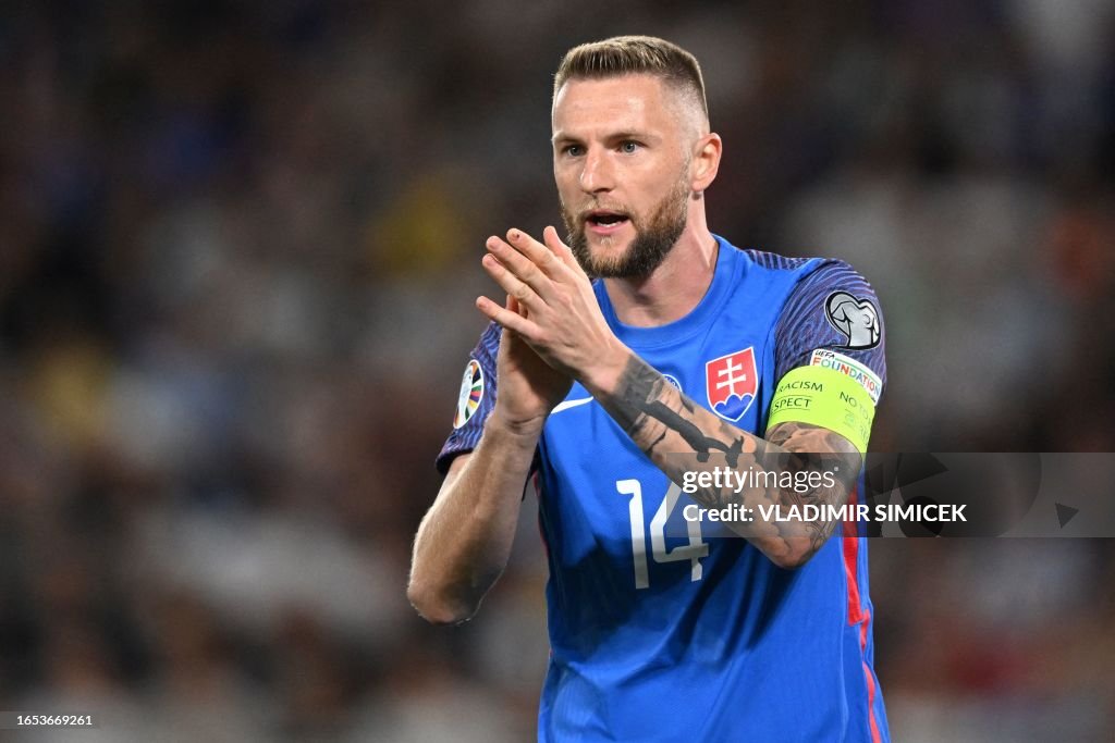 FBL-EURO-2024-QUALIFIER-SVK-POR