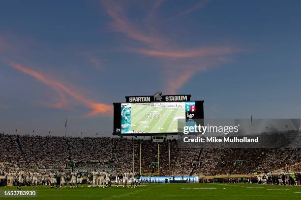 General view as the sun sets during a game between the Central Michigan Chippewas and the Michigan State Spartans at Spartan Stadium on September 01,...