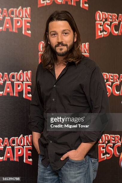Mexican Actor Diego Luna attends the "Operacion Escape" photocall at St Regis Hotel on April 03, 2013 in Mexico City, Mexico.