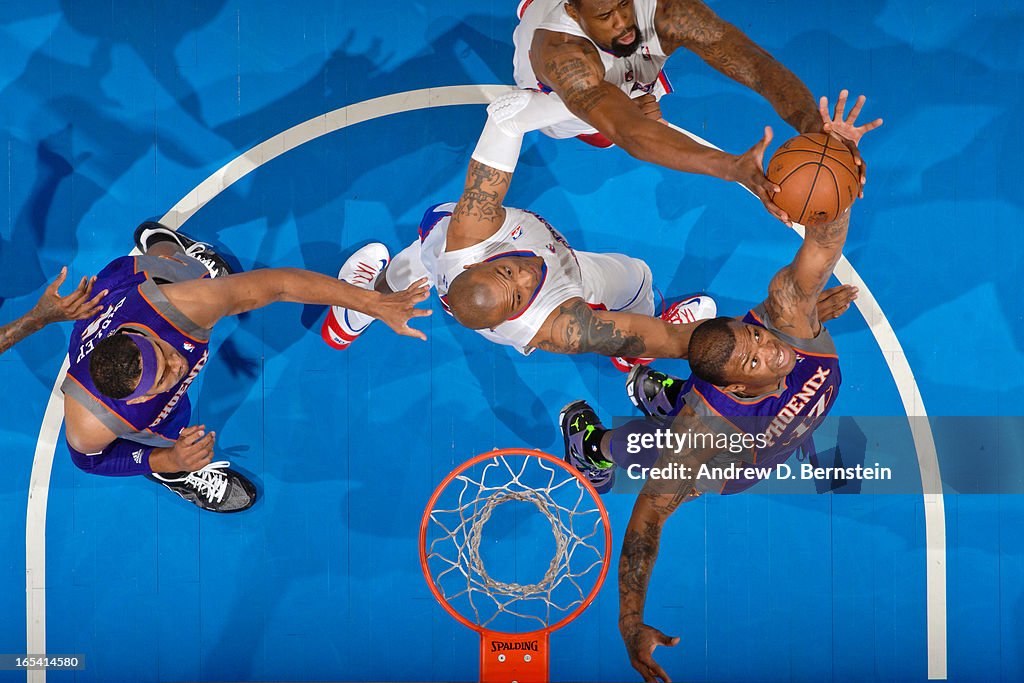 Phoenix Suns v Los Angeles Clippers
