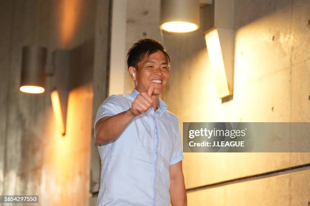 Shusaku NISHIKAWA of Urawa Reds is seen on arrival at the stadium prior to the J.LEAGUE Meiji Yasuda J1 26th Sec. Match between Albirex Niigata and...