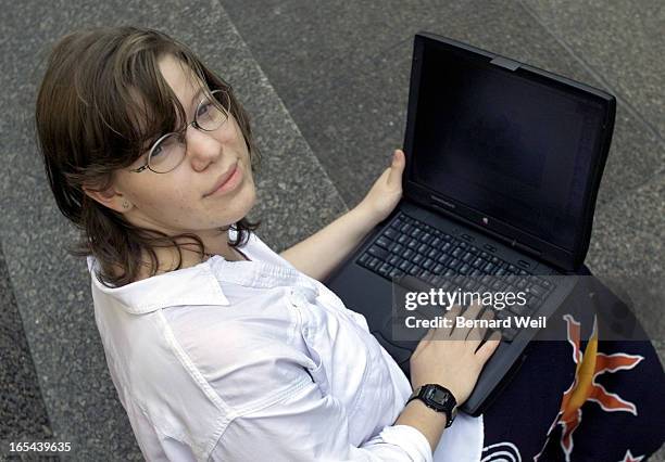 Brenda Sign Computer 43 Brenda Bernard Photos & High Res Pictures - Getty Images